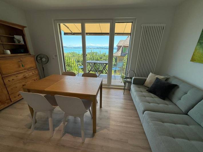 Apartamento de vacaciones para 6 personas, con vistas al lago además de vistas y jardín - 1