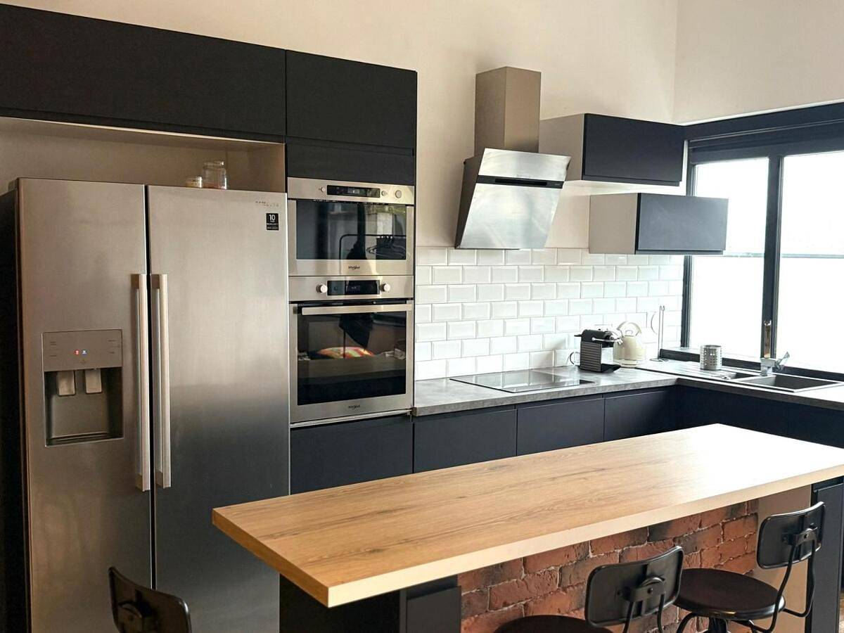 Appartement entier, Le Loft d 'Éveux - 2 places de parking in Éveux, Lyon et ses environs