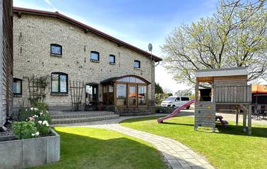 Ferienwohnung für 8 Personen, mit Terrasse und Garten, kinderfreundlich in Silz