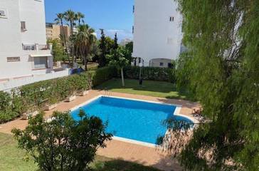 Maison d’hôte pour 2 personnes, avec balcon ainsi que vue et piscine à Talamanca