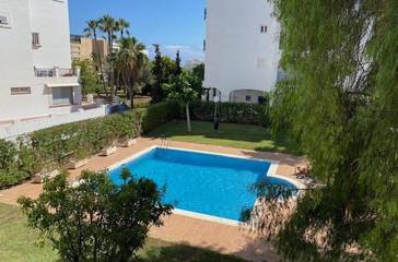 Casa de huéspuedes para 2 personas, con vistas además de piscina y balcón en Ibiza Ciudad