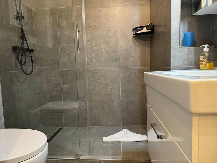 Ganze Wohnung, Strandnah Haus Nordland " App. 76" Entspannung pur, mit beheiztem Pool & Sauna! in Westerland, Sylt (Gemeinde)