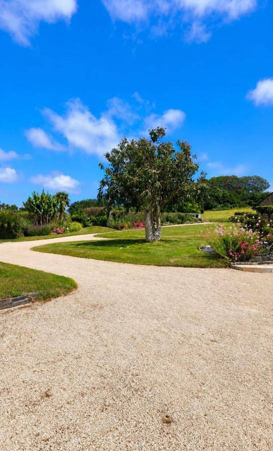Location de vacances pour 4 personnes, avec Jacuzzi et Terrasse ainsi que Jardin et Vue à Le Faou - 4