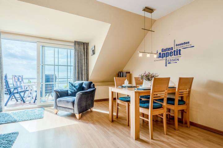 Ganze Ferienwohnung, Ferienhaus Trelleborg,  Wohnung 4 in Sassnitz, Nationalpark Jasmund