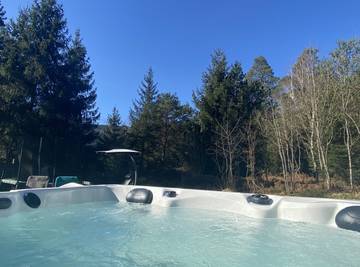 Maison de campagne pour 4 personnes, avec terrasse ainsi que jardin et jacuzzi à Thiéfosse