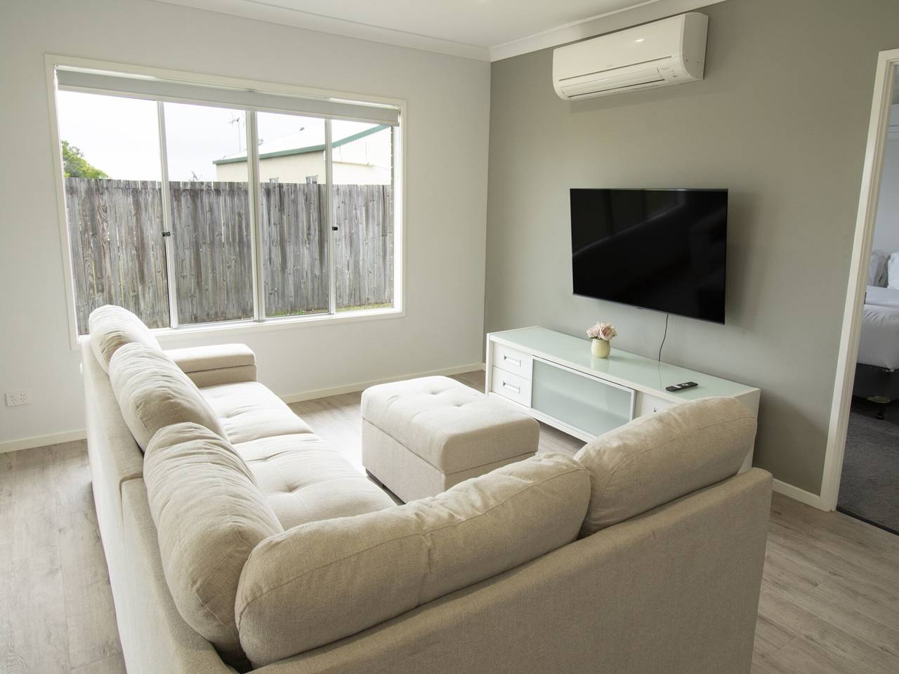 Entire apartment, Spacious 4-Bed House in Leafy Plainland in Queensland