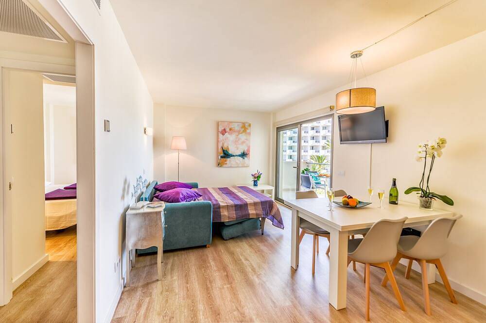 Entire apartment, Neu Wohnung am Strand / New apartment in the beach in Cala Millor, Sant Llorenç des Cardassar