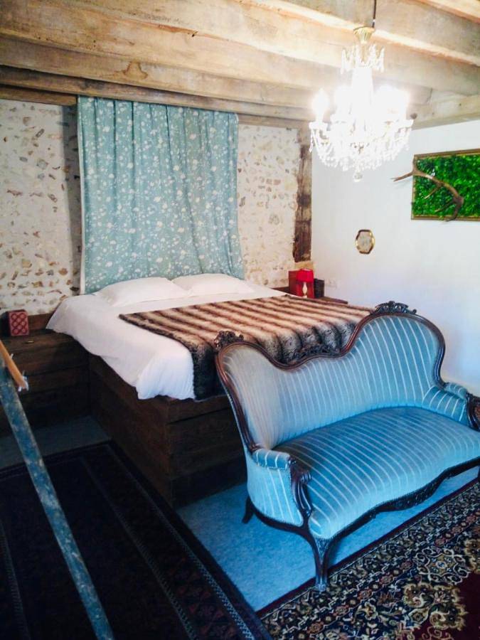 Gîte pour 2 personnes, avec jardin et terrasse à La Chapelotte - 4