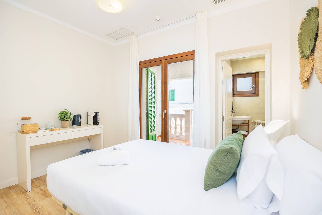 Hostal Boutique Canyamel - 109 Einzelzimmer mit privater Terrasse, Wlan und Klimaanlage in Canyamel, Capdepera