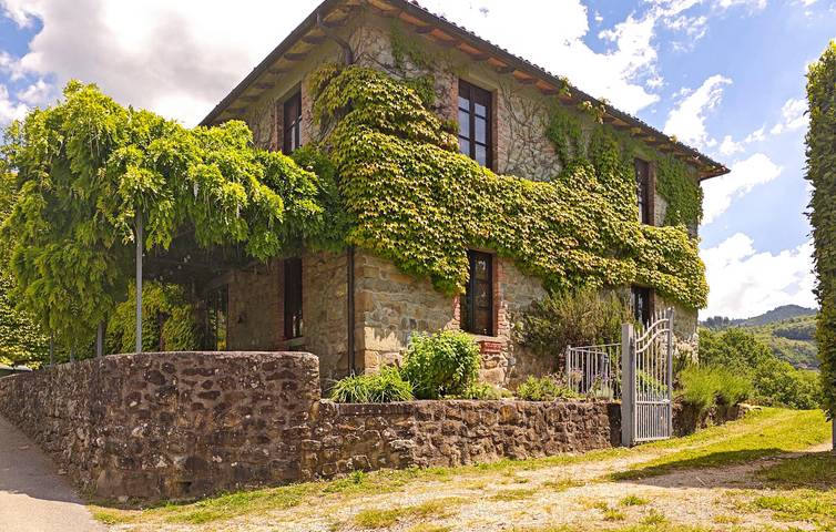 Ferienhaus für 8 Personen, mit Garten und Pool sowie Terrasse - 1