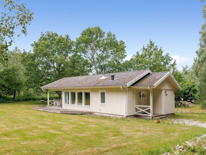Hus för 4 Personer, med trädgård på Österlen