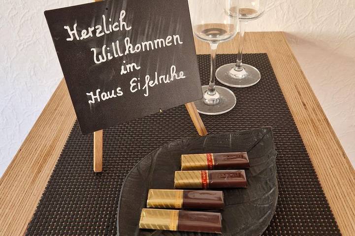 Ferienhaus für 10 Personen, mit Garten und Balkon in Birresborn