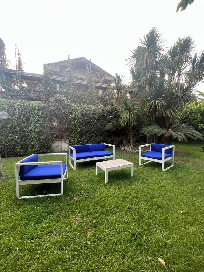 Location de vacances pour 9 personnes, avec jardin à Fregene - 4