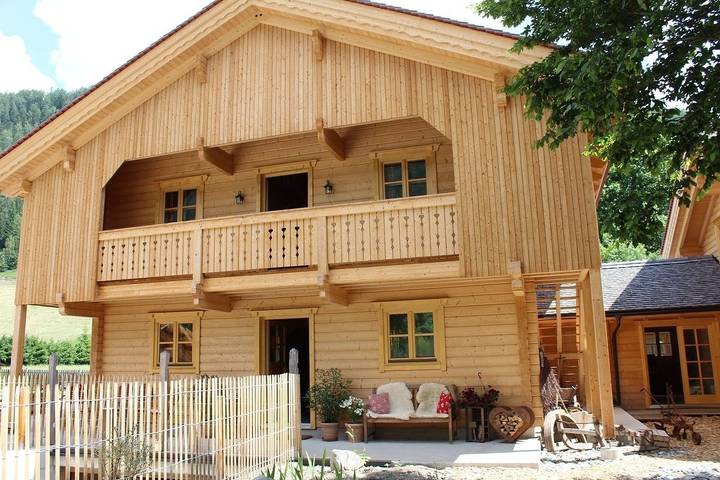 Ferienhaus für 4 Personen, mit Terrasse und Pool
