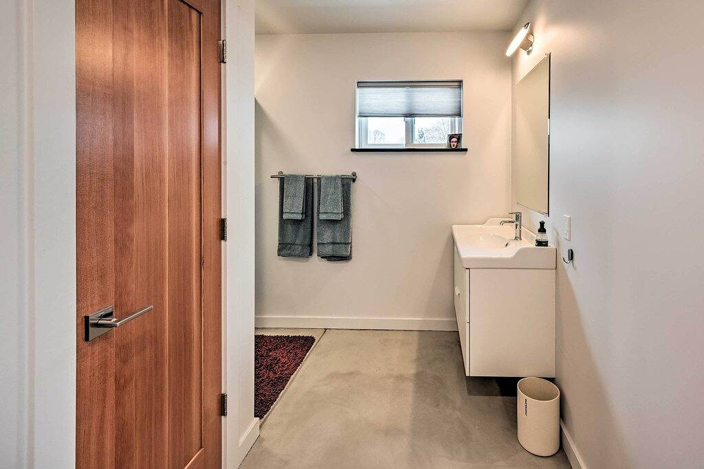 Modern Missoula Home ~ 2 Miles to Downtown! in Missoula, Lolo Nationalwald