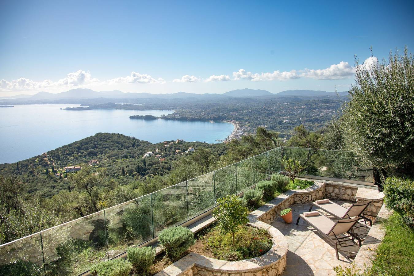 Villa Oliveta in Spartilas, Corfù