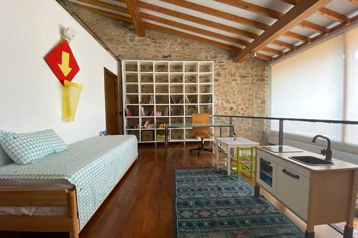 Stone Country House in La Tinença de Benifassà · Nature and a Fireplace in Ballestar, La Pobla de Benifassà