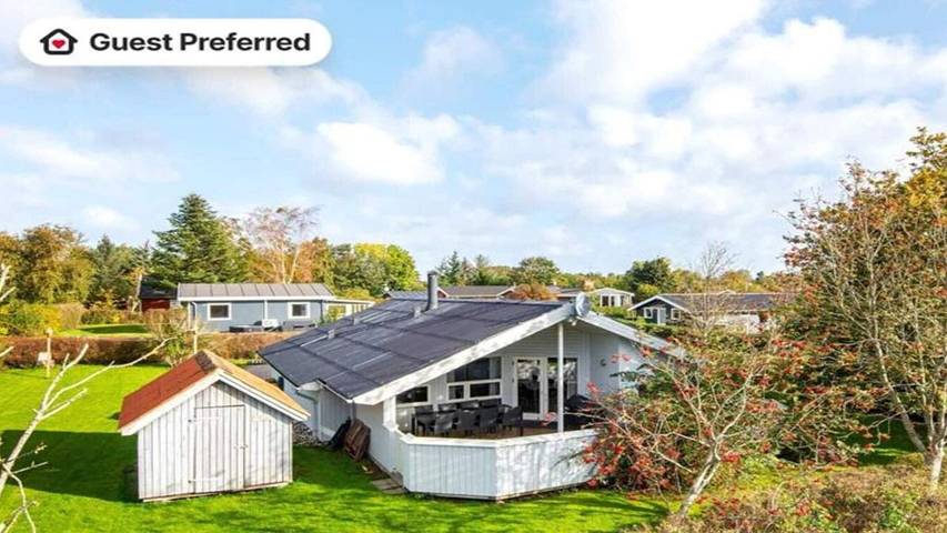 Ferienhaus für 9 Personen, mit Garten und Sauna sowie Whirlpool, mit Haustier in Pøt Strandby