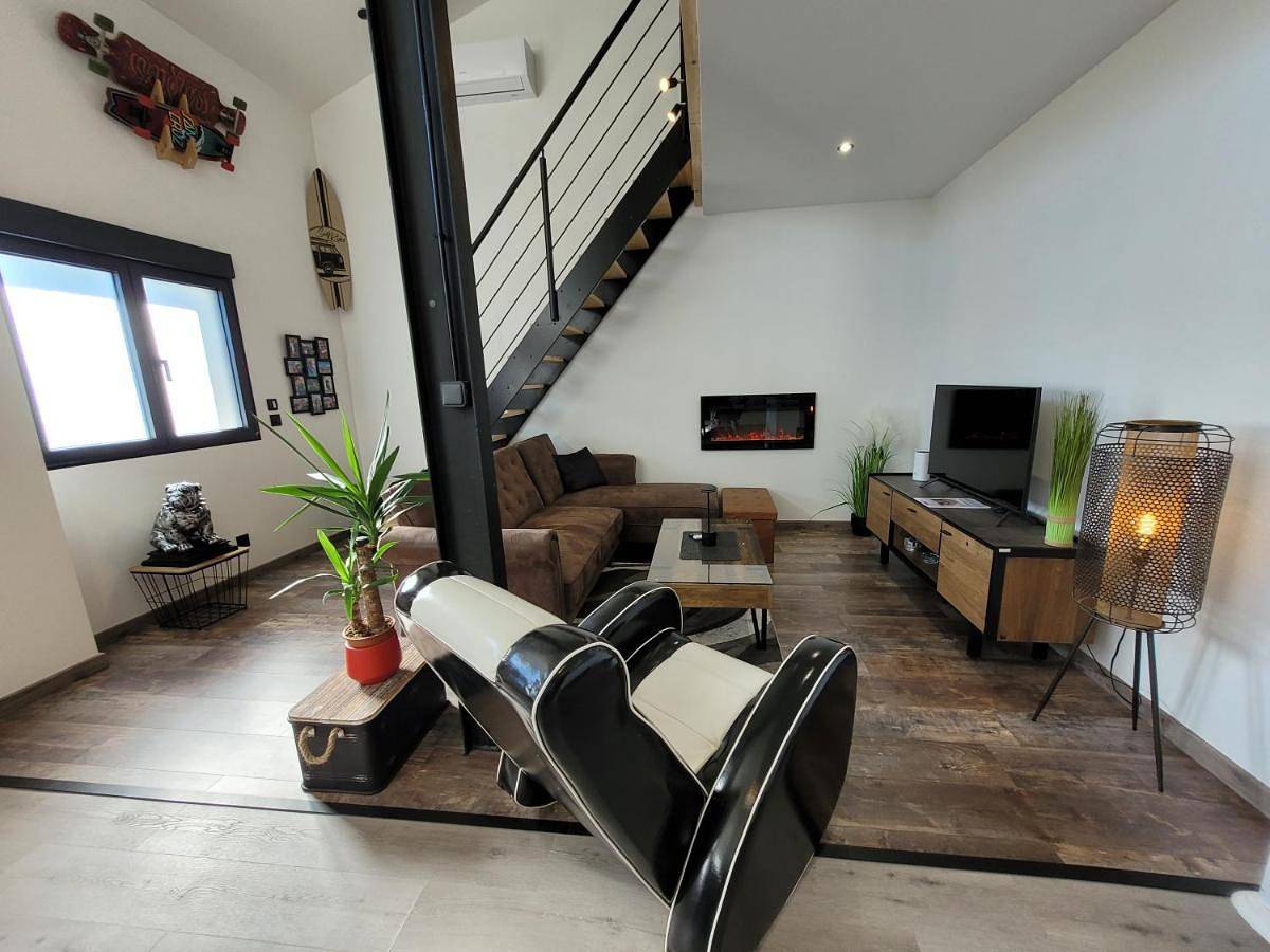 Appartement entier, L'Appart Indus et Parking Privé in Blois, Région de Blois