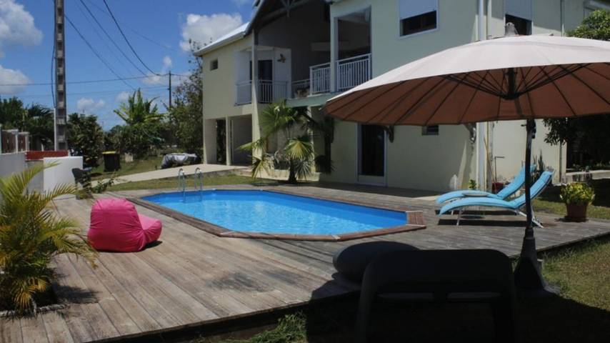 Studio pour 2 personnes, avec piscine et terrasse