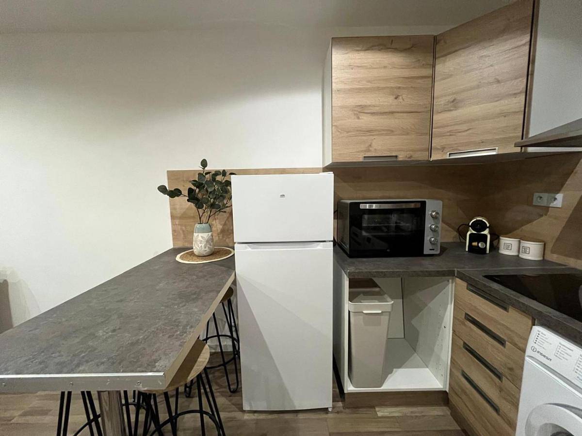 Appartement entier, Charmant T2 équipé Proche Versailles in Guyancourt, Yvelines