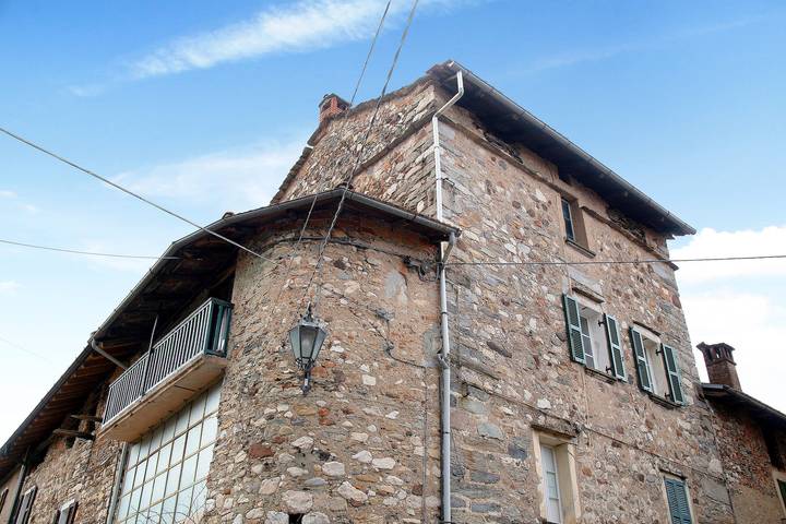 Ferienwohnung für 3 Personen, mit Garten und Balkon, mit Haustier in Porto Valtravaglia