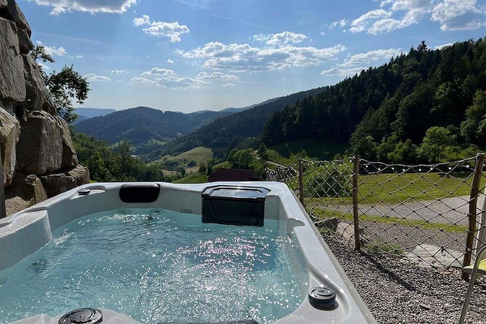 Ganze Wohnung, Fewo mit Whirlpool und Infrarotsauna in Hausach, Kinzigtal
