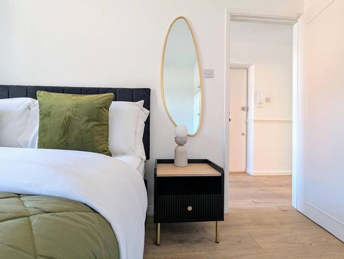 Apartment for 7 people in High Wycombe