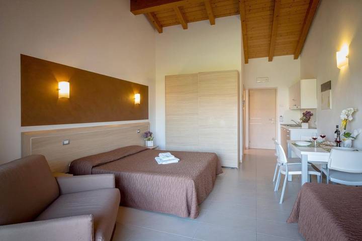 Camping für 4 Personen, mit Garten und Pool sowie Sauna, mit Haustier in Bardolino - 4