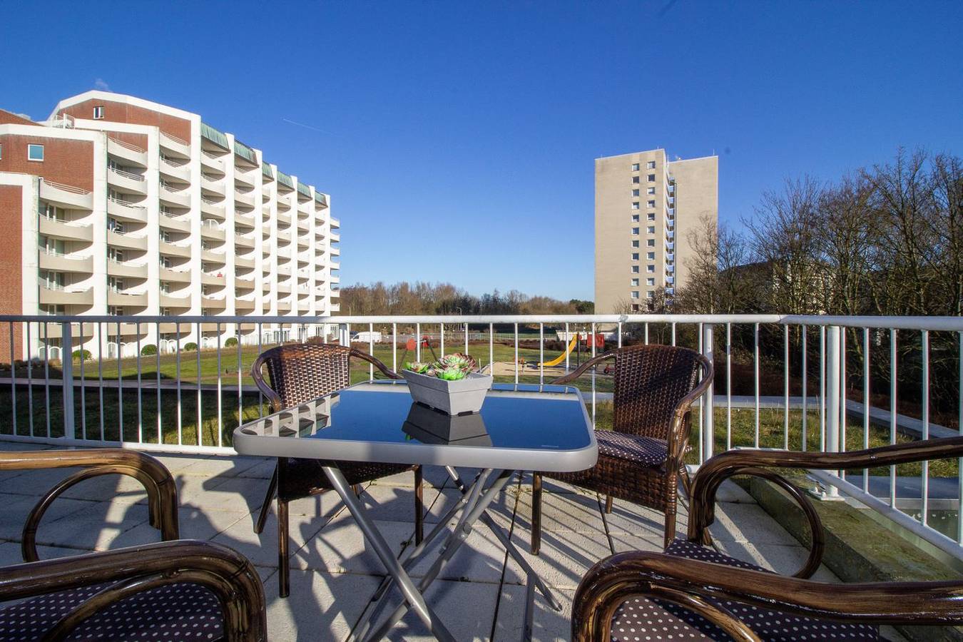 Ganze Wohnung, Trafalgar App.150-70m² Fewo in Döse, 2 Schlafzimmer, strandnah, Schwimmbad+Sauna in Döse, Cuxhaven