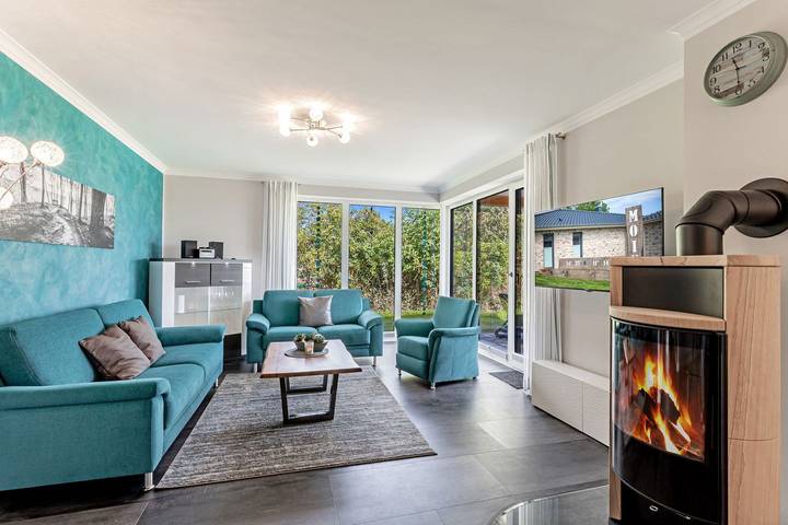 Ferienhaus für 7 Personen, mit Whirlpool und Terrasse sowie Garten und Sauna in Klausdorf