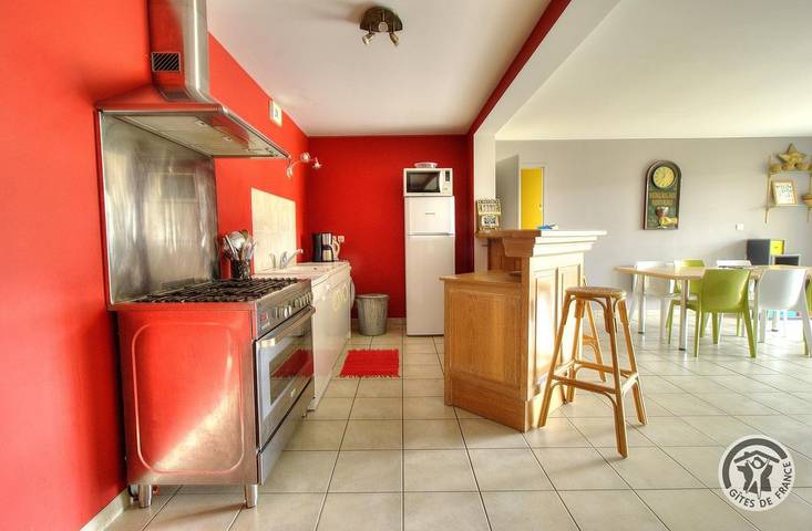 Gîte pour 6 personnes, avec Terrasse et Jardin ainsi que Piscine et Vue à Quincié-en-Beaujolais - 3