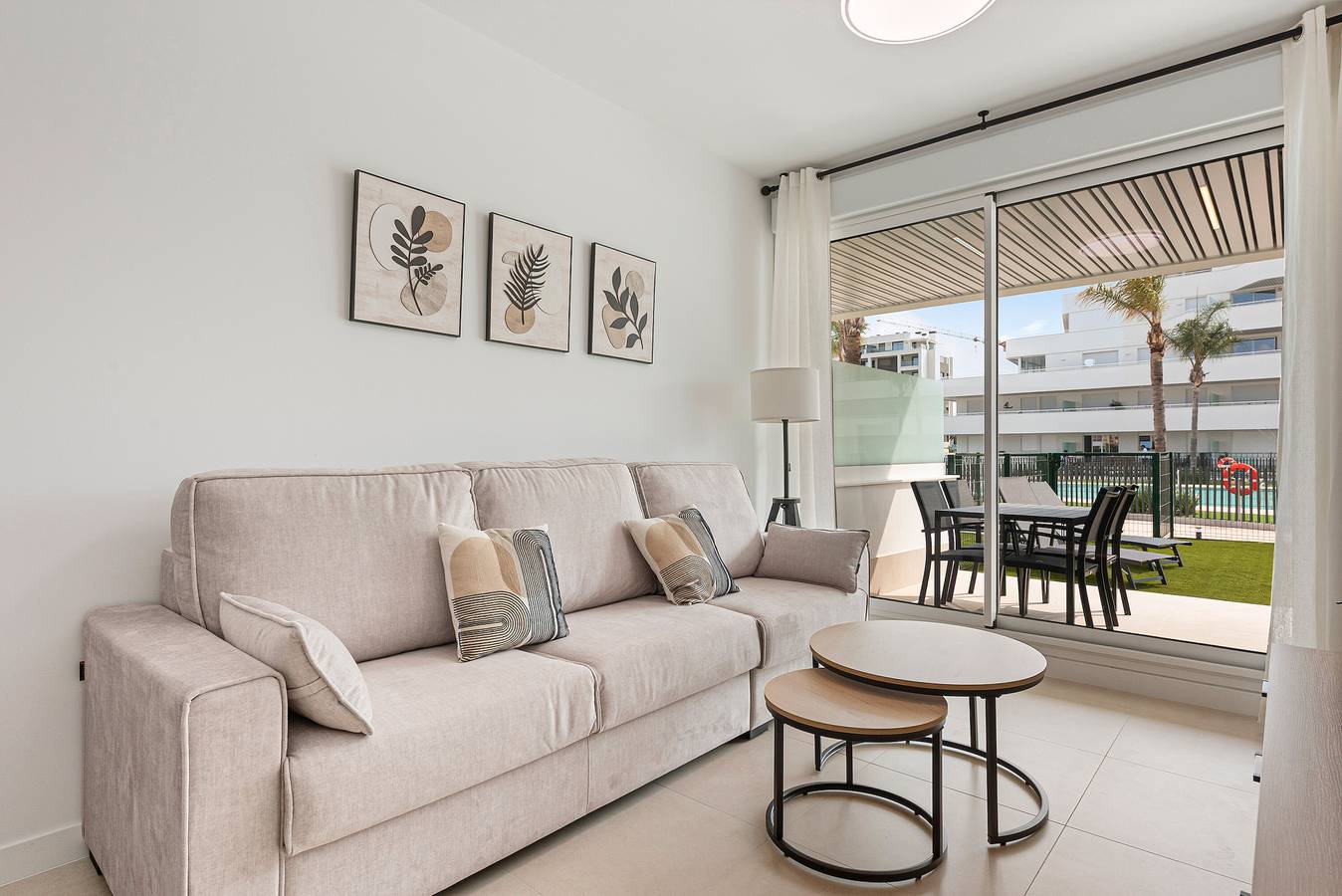 Appartement entier, Appartement Horus Beach Paradise avec vue sur mer, Wi-Fi et climatisation in Torre del Mar, Costa del Sol