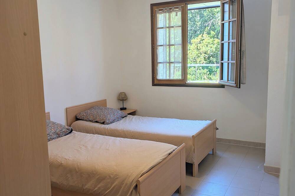 Appartamento intero, T3 ground floor facing maquis, quiet, close to beaches and mountains in Alata (Corsica), Ajaccio e dintorni