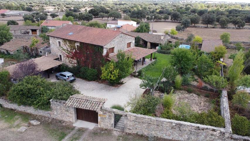 Chalet para 17 personas, con Balcón y Terraza además de Jardín y Piscina en Parque Natural de las Arribes del Duero - 4