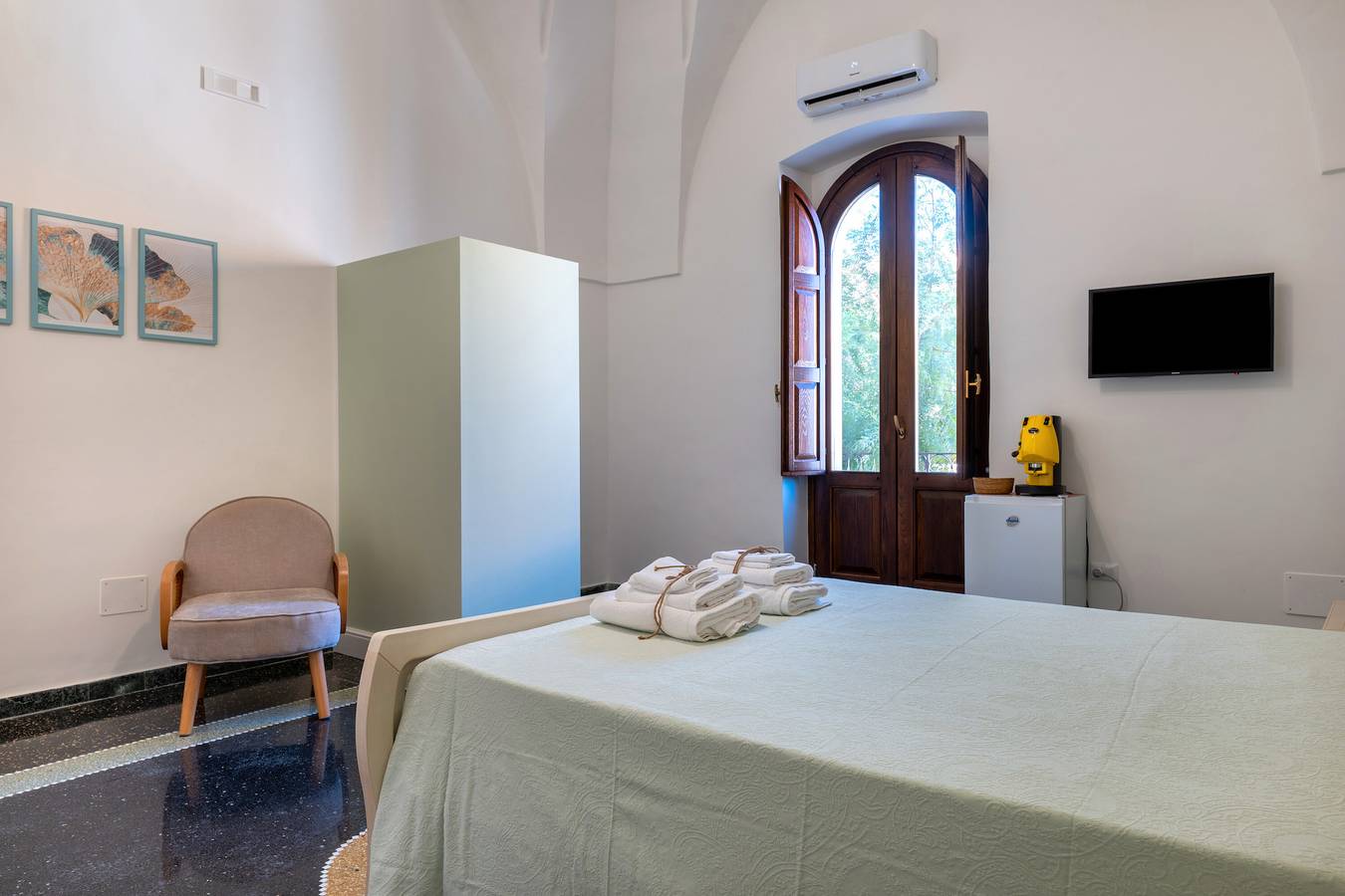 Chambre 'Primo Piano - Camera 1' avec jardin privé, Wi-Fi et climatisation in Pulsano, Golfe de Tarente