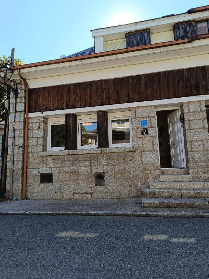Apartamento entero, Four-Room Apartment in Real Sitio de San Ildefonso, Provincia de Segovia