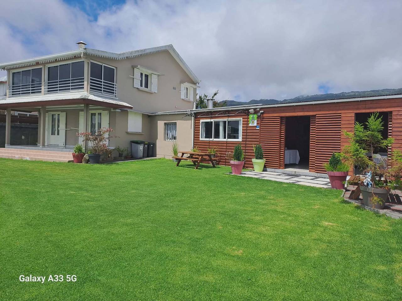Maison Familiale avec Billard et Grand Jardin Sécurisé in la Plaine des Cafres, Le Tampon (Réunion)