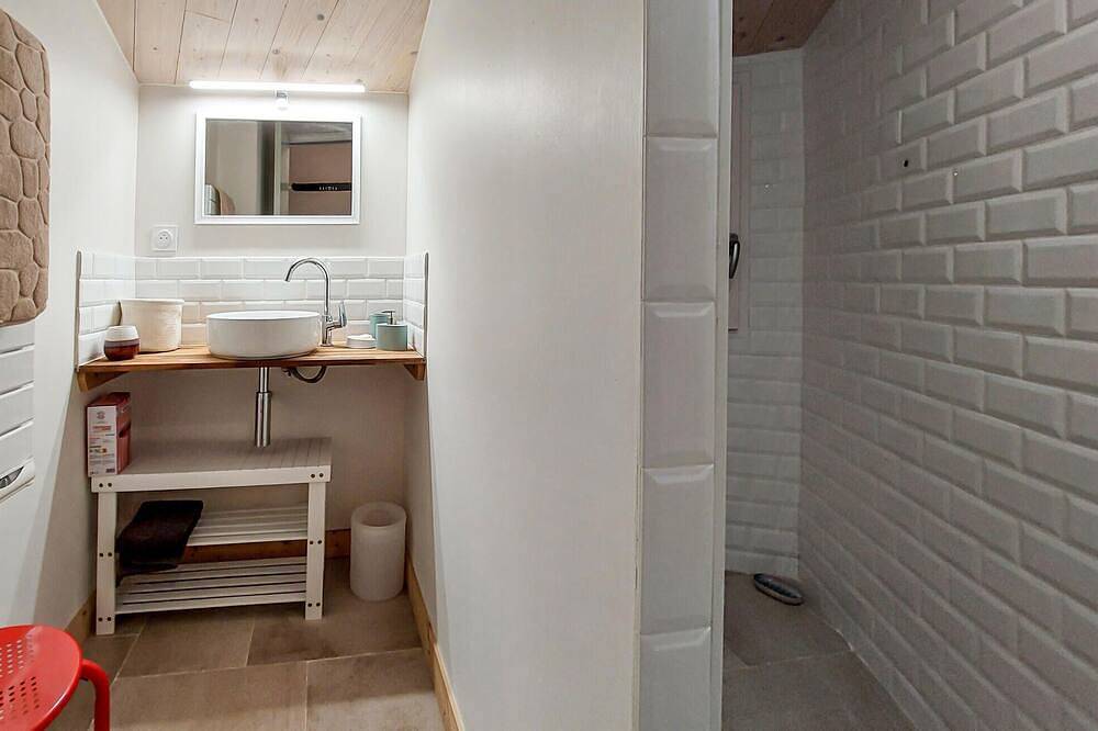 2 bedroom lovely home in Les Portes-en-Ré in Les Portes-en-Ré, Île de Ré