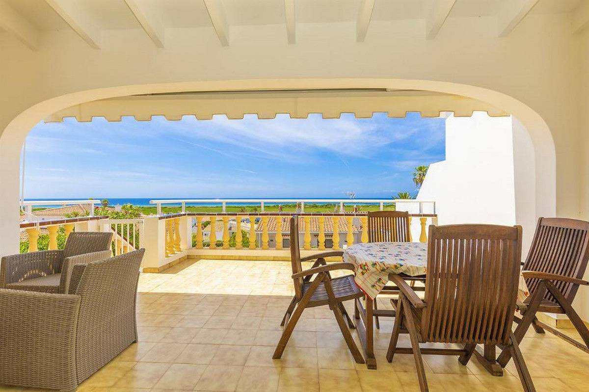 Villa für 6 Personen mit Terrasse in Sant Jaume, San Jaime Mediterráneo