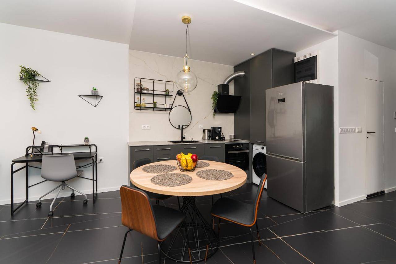 Cały apartament, One-Bedroom Apartment in Burgas, Obwód Burgas