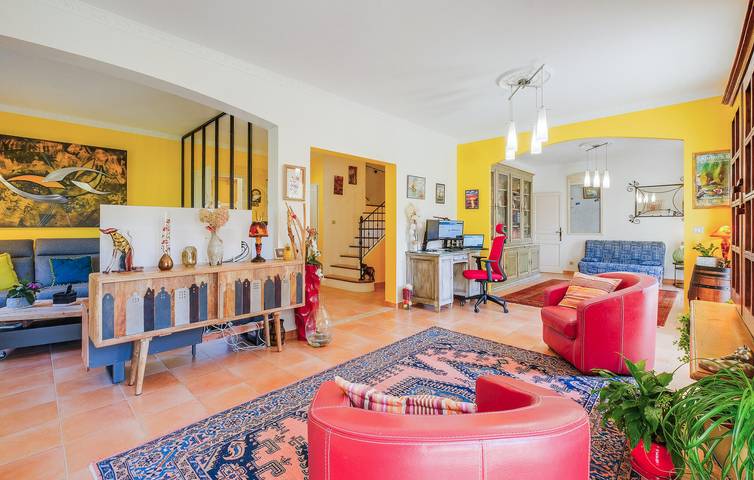 Location de vacances pour 8 personnes, avec piscine et terrasse à Mallemort - 4