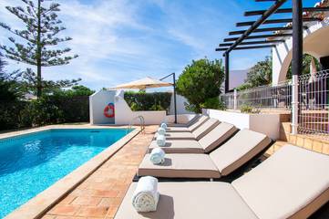Villa for 6 Guests in Carvoeiro, Lagoa, Picture 4