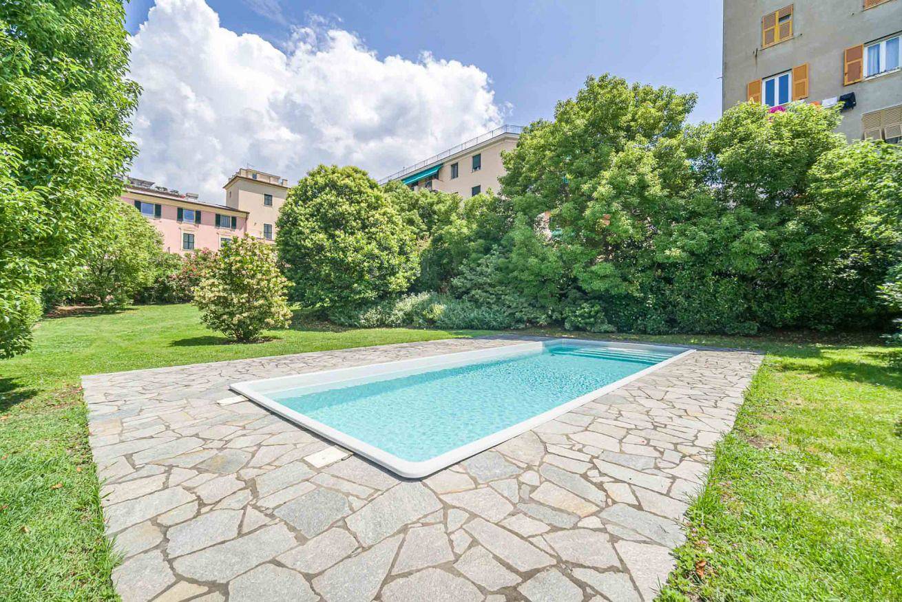 Apartamento entero, Genoa Quarto dei Mille  Apt x7 Patio&Swimming Pool in Génova (Ciudad), Génova