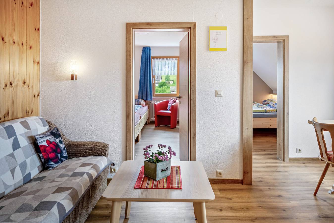 Ganze Wohnung, Ferienwohnung 7 mit gemeinsamer Terrasse, gemeinsamem Garten und Wlan in Bonndorf im Schwarzwald, Südschwarzwald