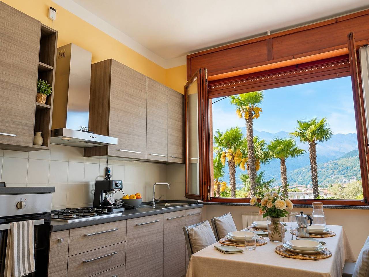 Appartement entier, Appartement de vacances pour 4 personnes avec balcon in Domaso, Lac de Côme