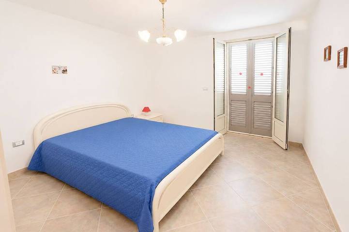 Villa independiente con dos baños a 150 metros del mar. in Marina di Pescoluse, Torre Vado