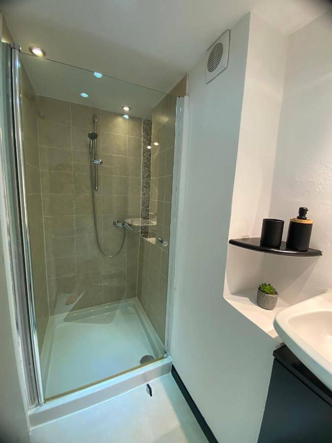 Location de vacances pour 2 personnes, avec terrasse à Moyrazès - 4