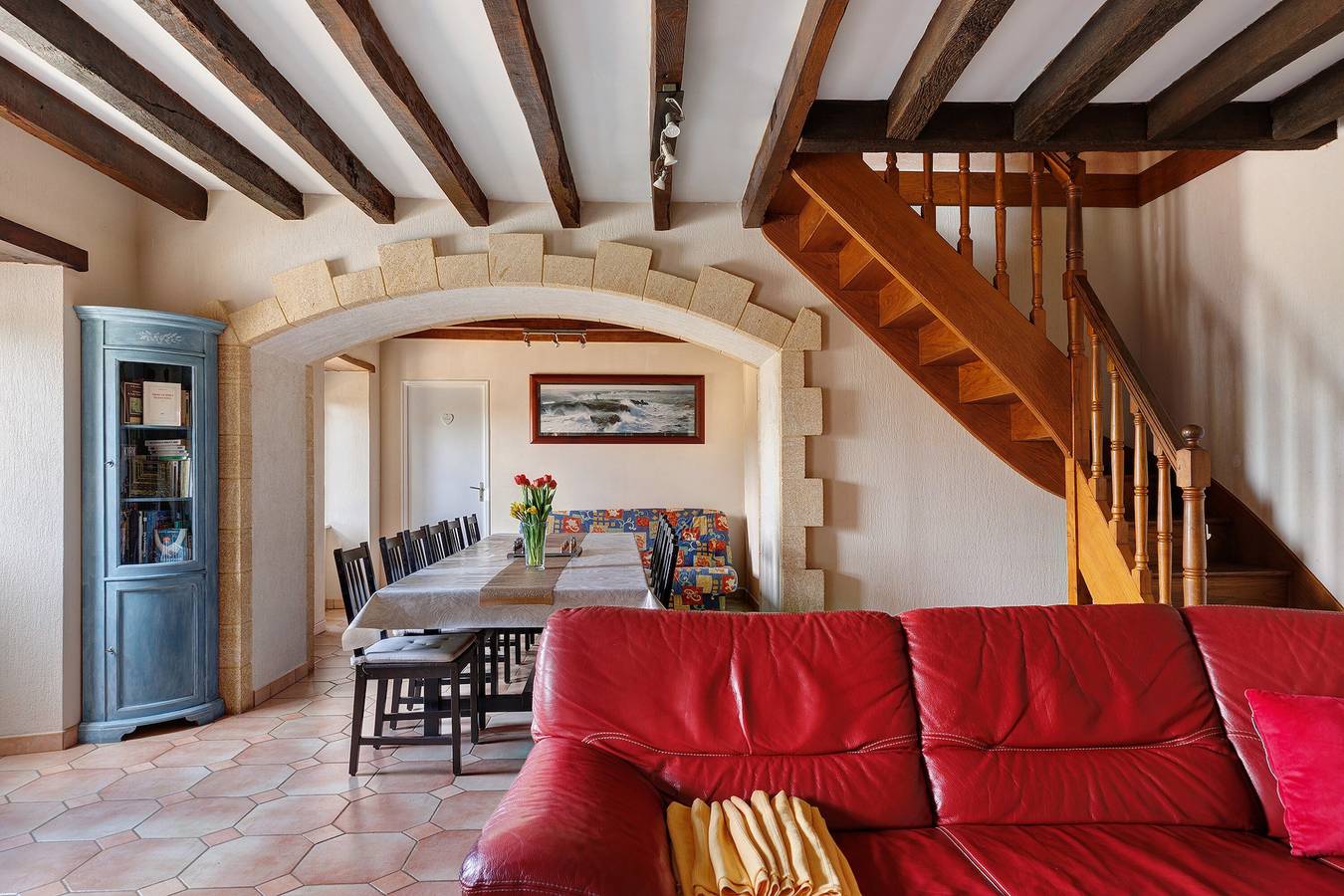 Maison de vacances 'O Gîte Bleu' avec piscine intérieure privée et chauffée in Huillé-Lézigné, Vallée de la Loire