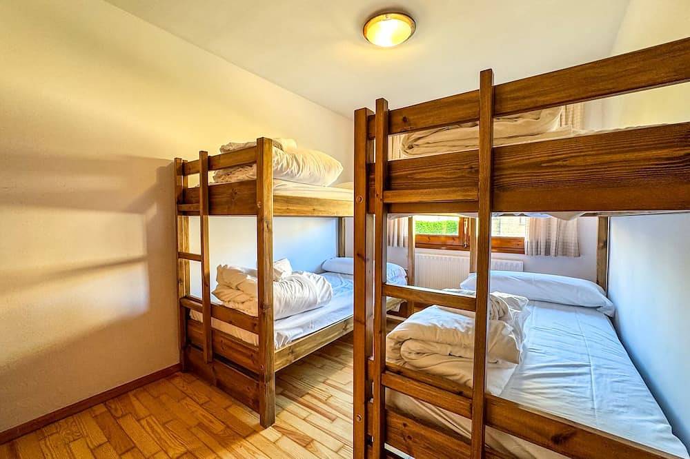Entire apartment, Cal Batllia 2 in Puigcerdà, Catalan Pyrenees